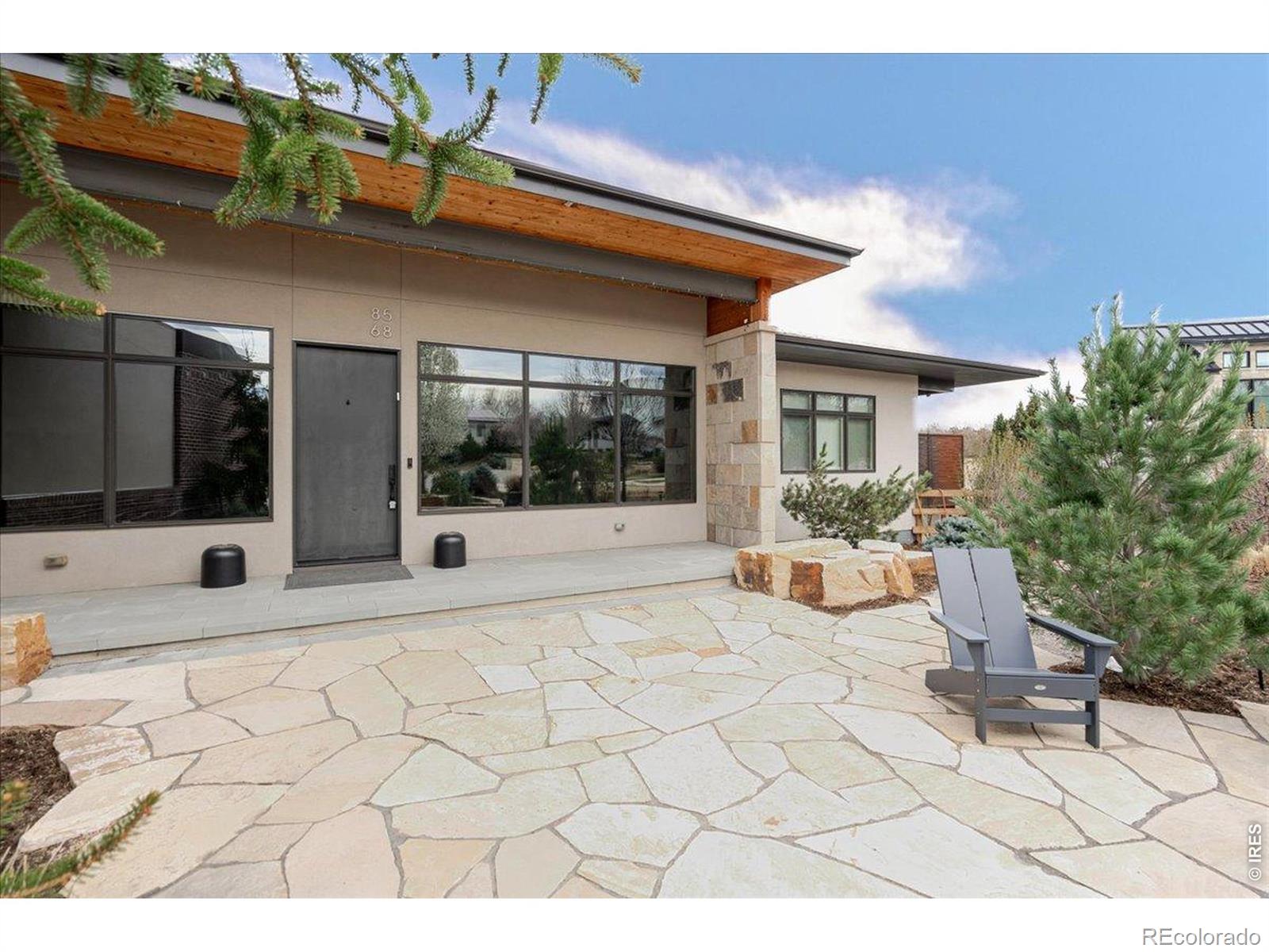 8568 Foxhaven Court