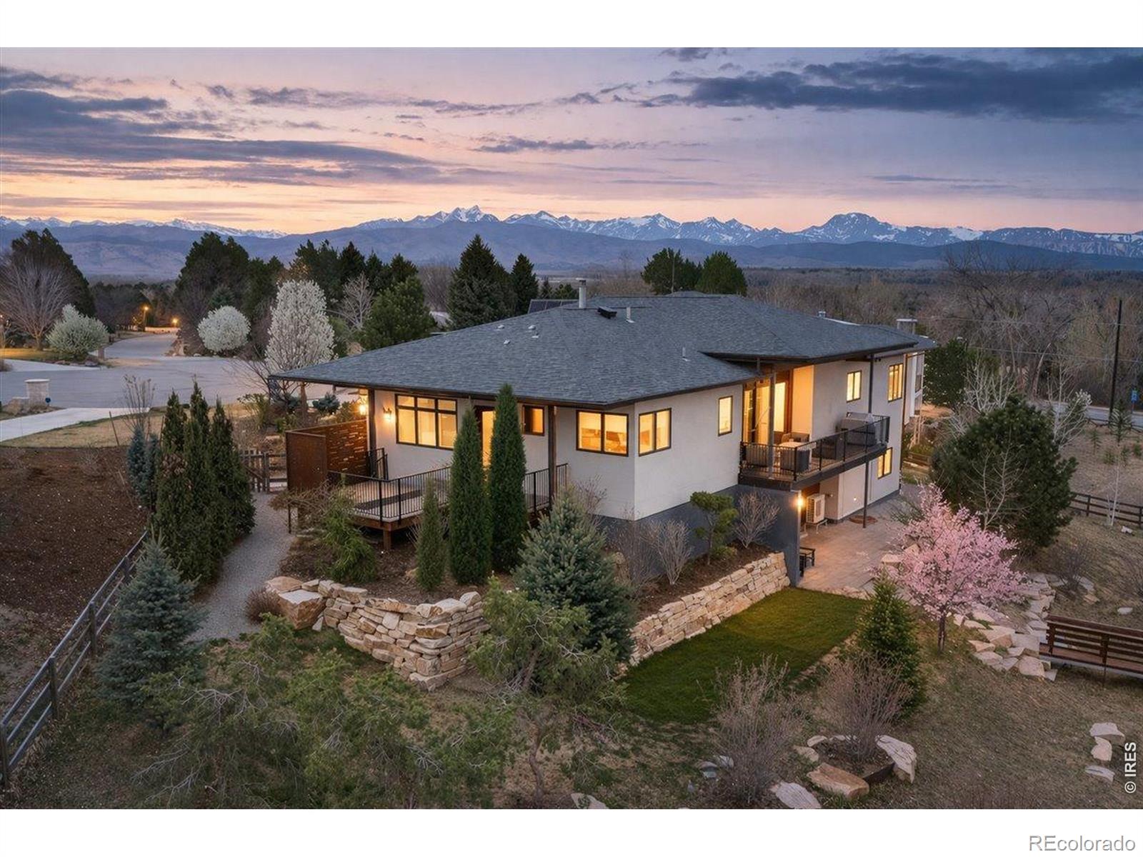 8568 Foxhaven Court
