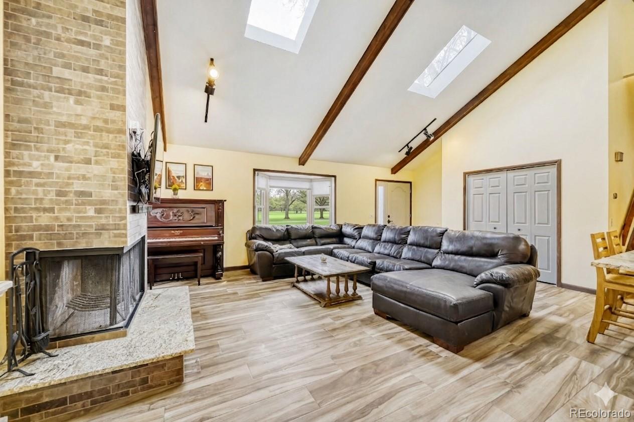 6225 E Mississippi Avenue