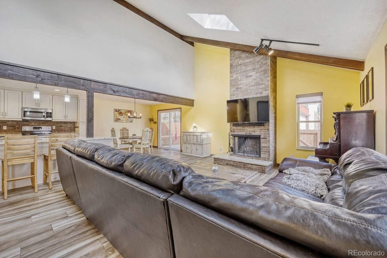 6225 E Mississippi Avenue