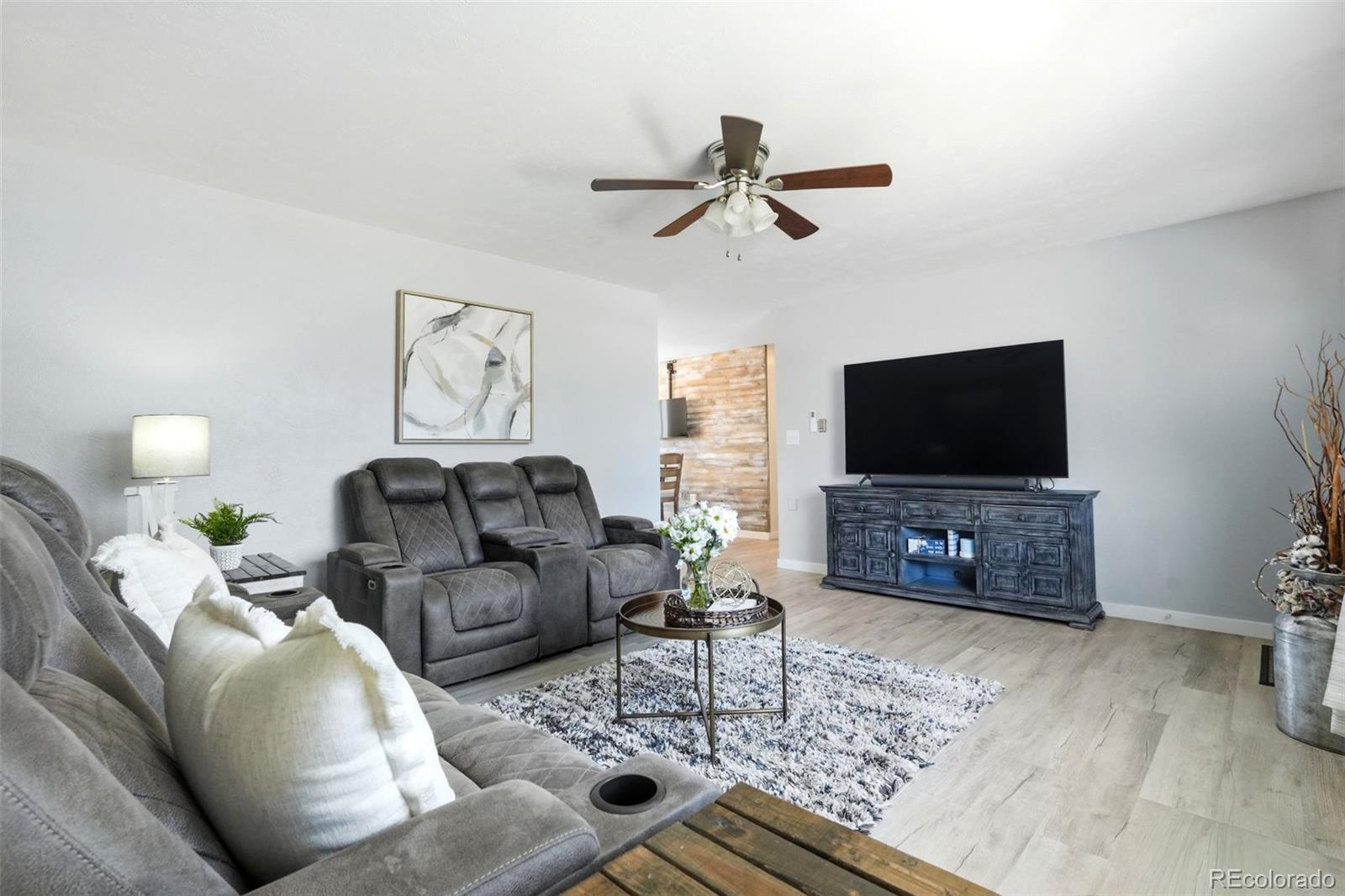 800 S 7th Avenue
