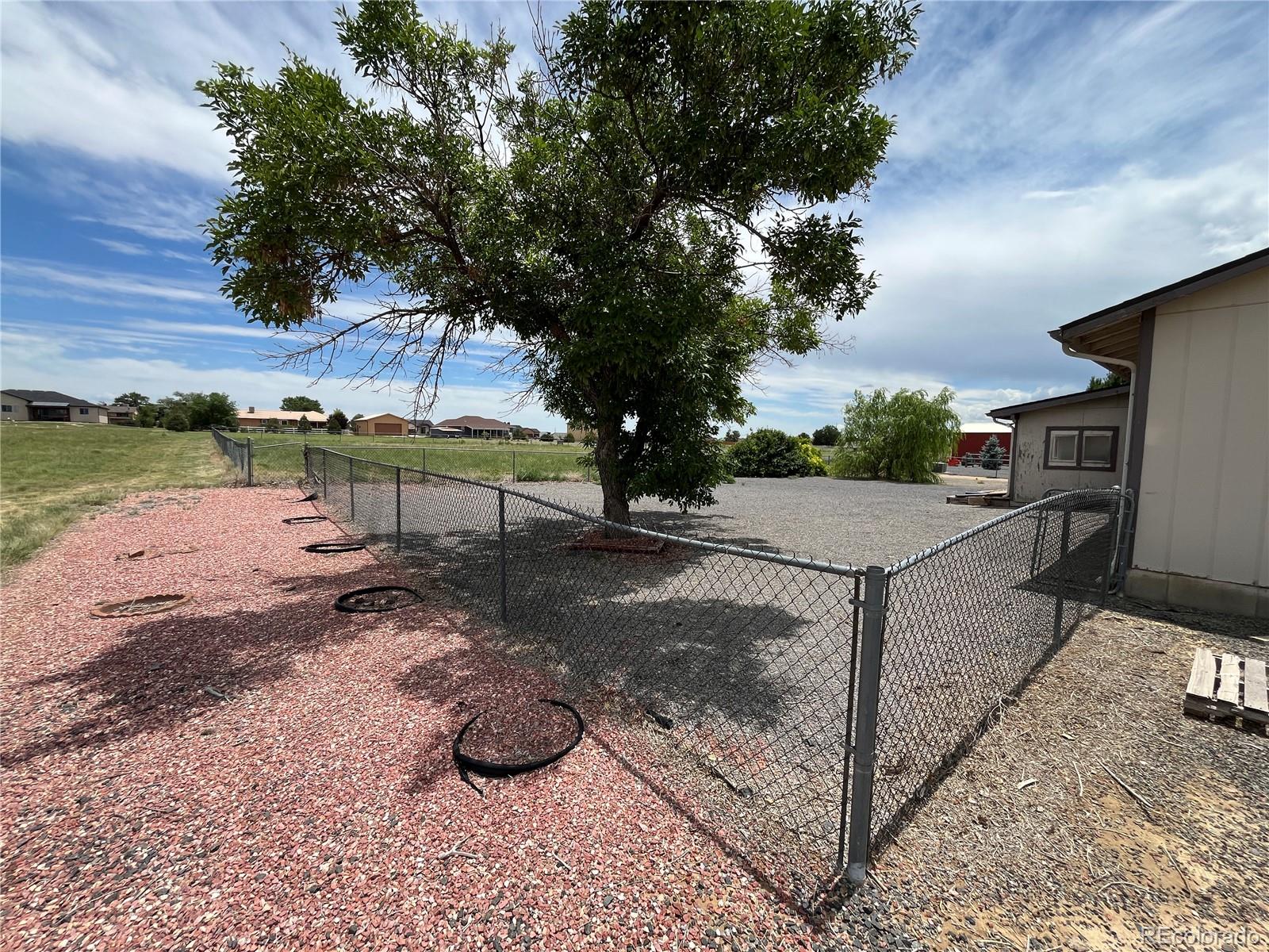 644 S Avenida Del Oro