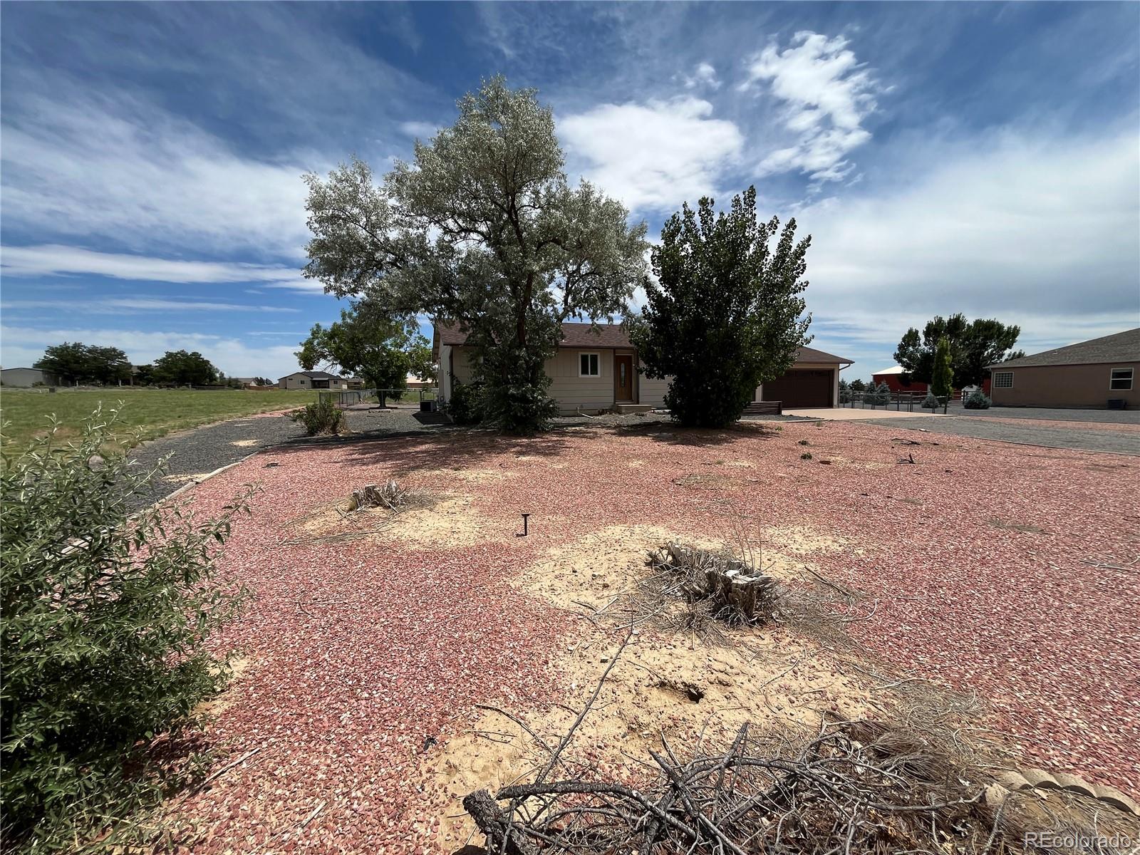 644 S Avenida Del Oro