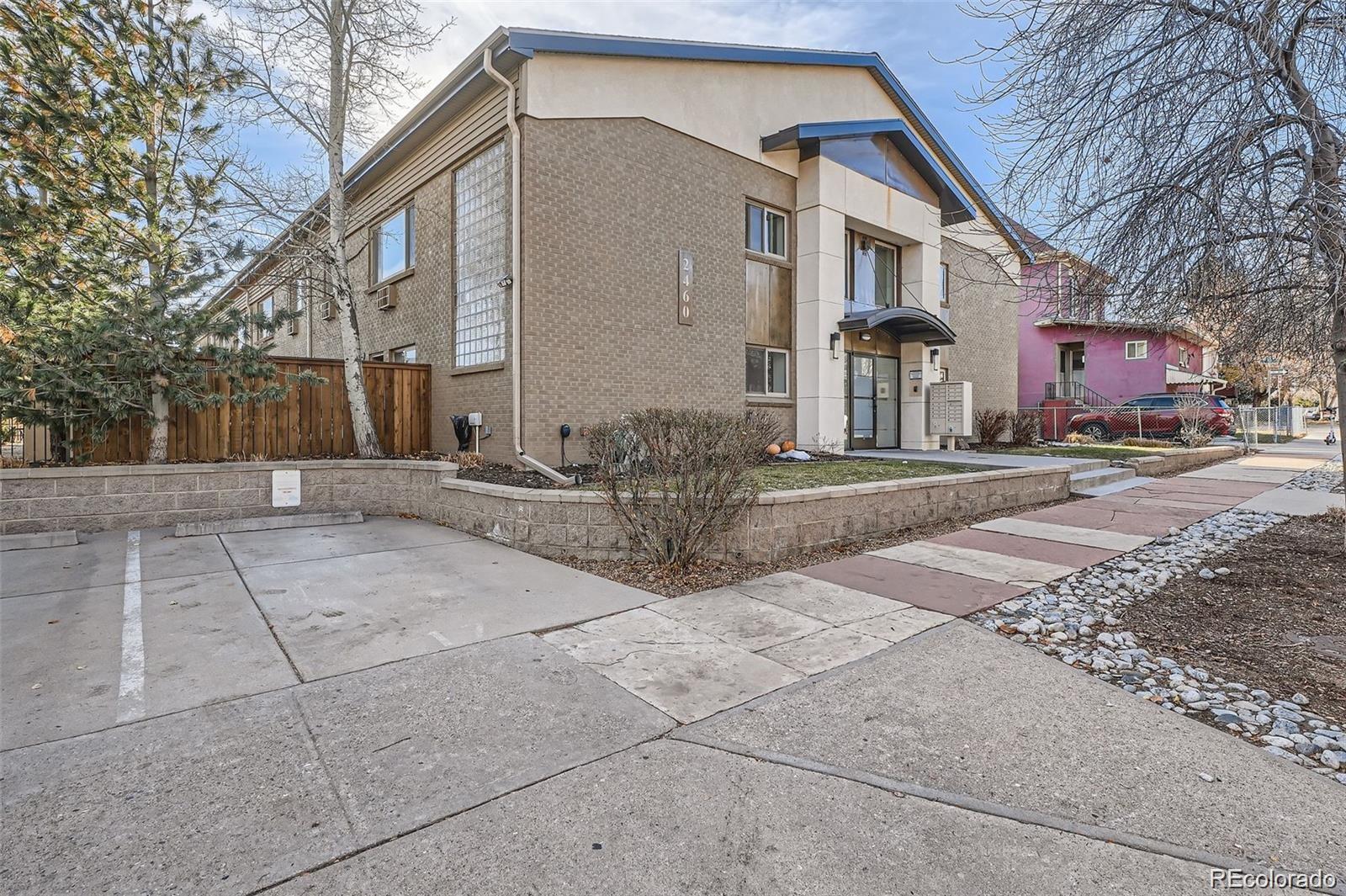 2460 W Caithness Place 104