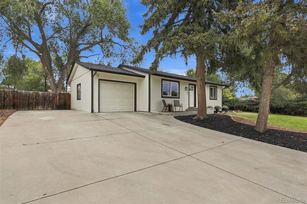 Photo of 3065 W 134th Court, Broomfield, CO 80020 (MLS # 1674620)
