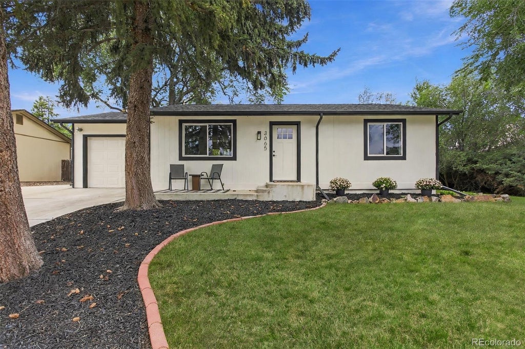 Photo of 3065 W 134th Court, Broomfield, CO 80020 (MLS # 1674620)