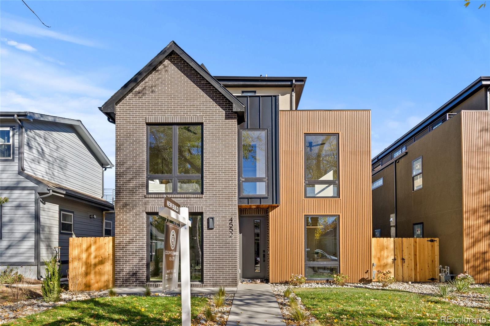 4552 Winona Court