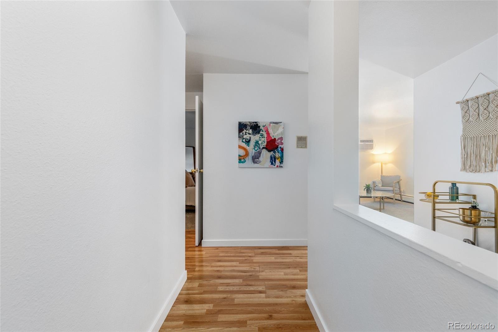 65 N Clarkson Street 304