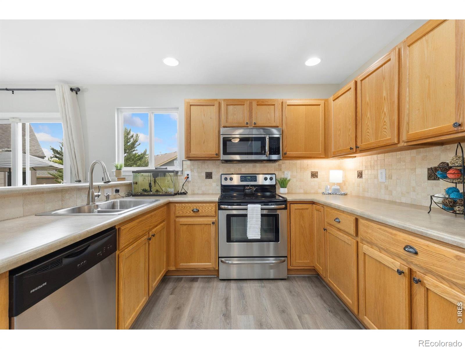 2122 Redhead Drive