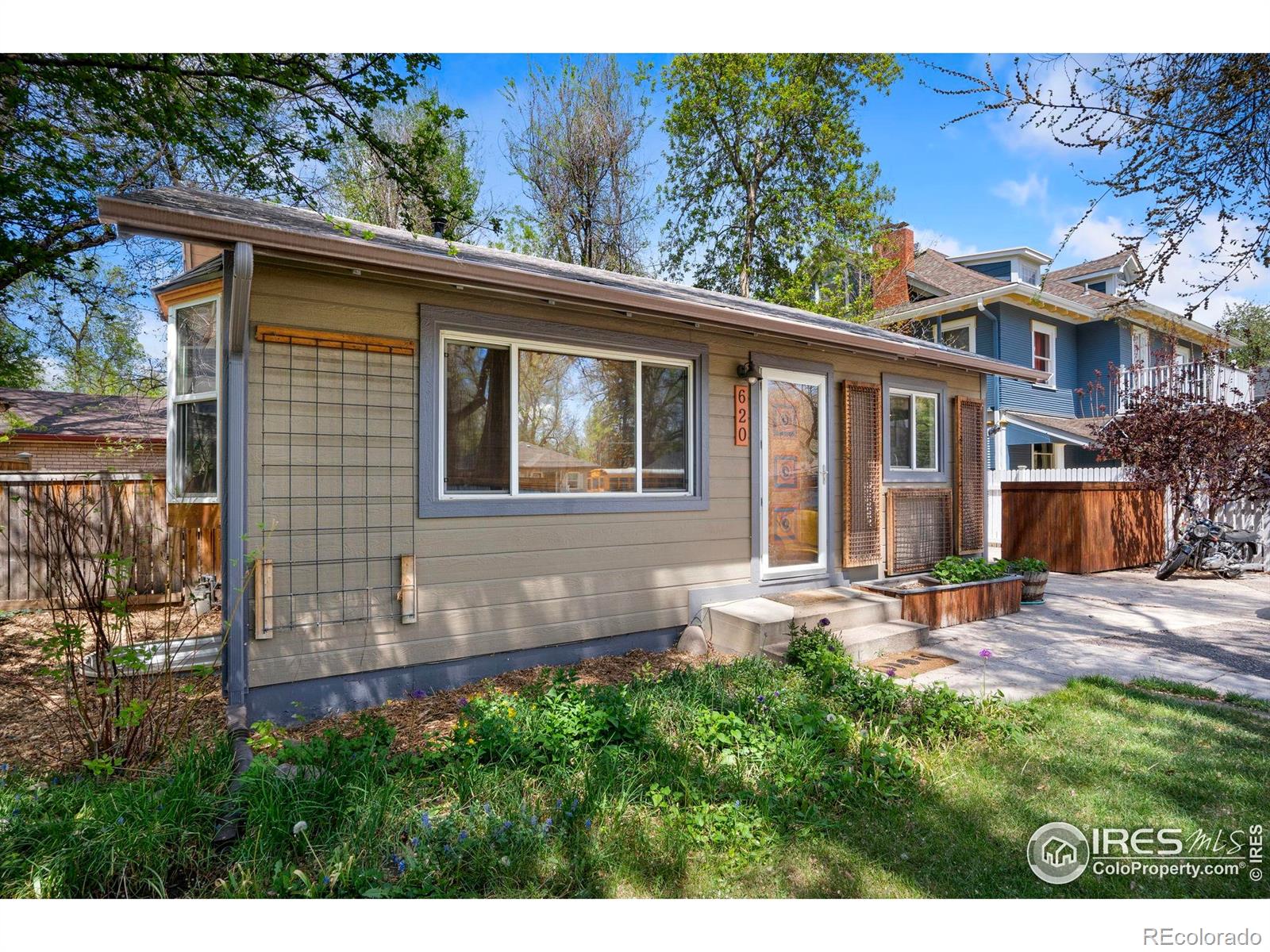 620 W Mulberry Street