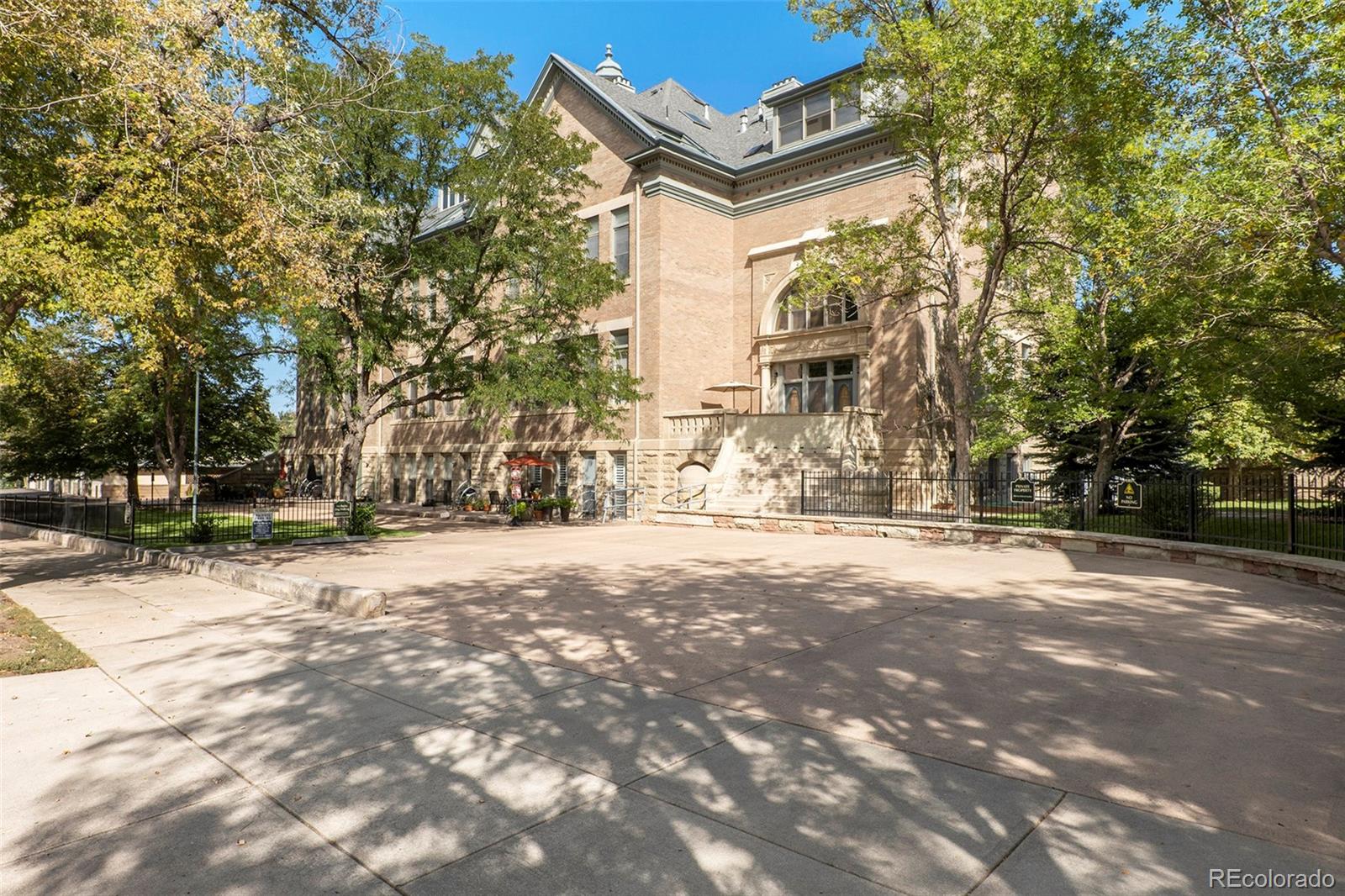 1140 Columbine Street 107