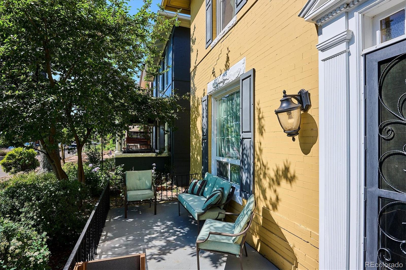 263 N Logan Street