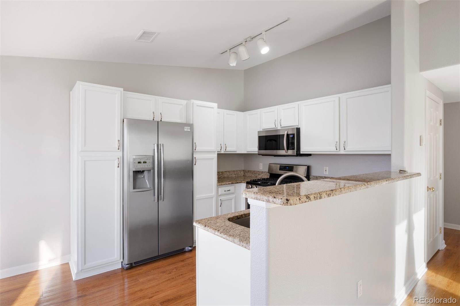 3857 Mossy Rock Drive 201, Highlands Ranch, CO, 80126 4 3857 Mossy Rock Drive 201