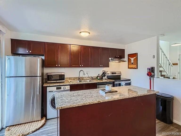 5225 Balsam Street 1