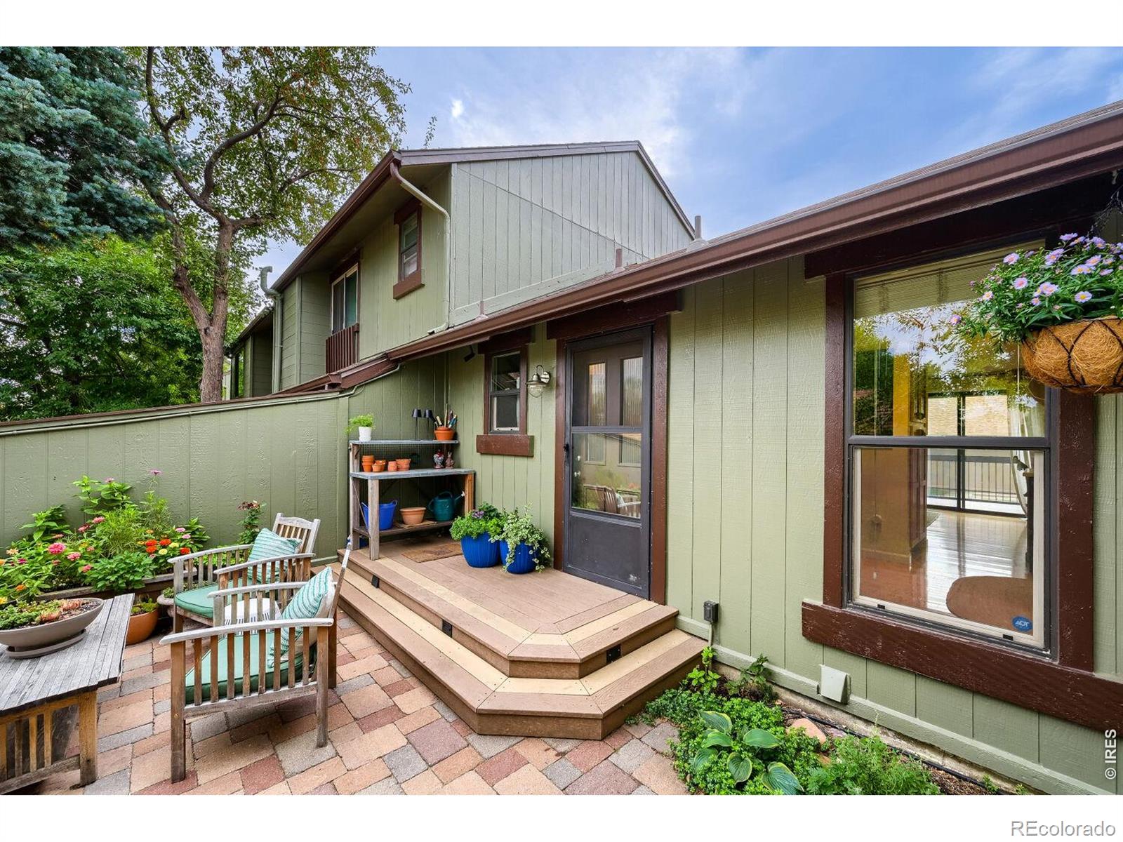 4176 Greenbriar Boulevard