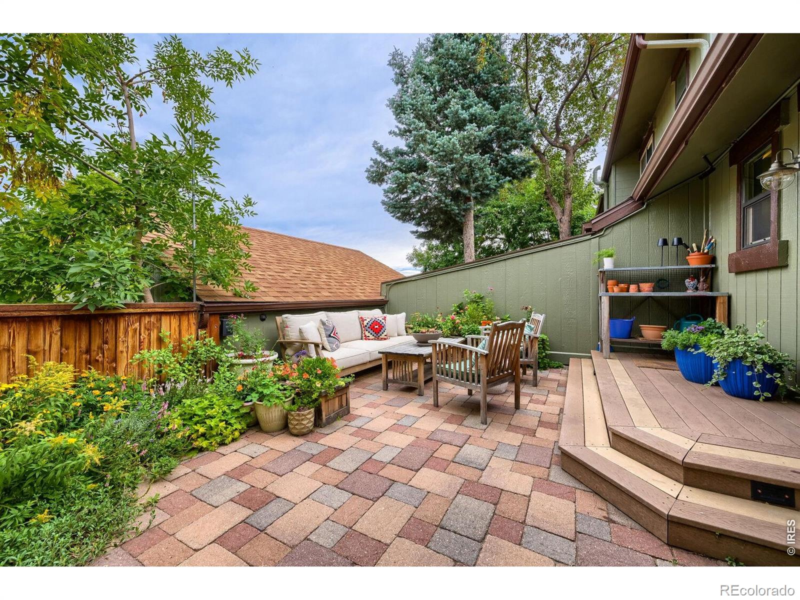 4176 Greenbriar Boulevard