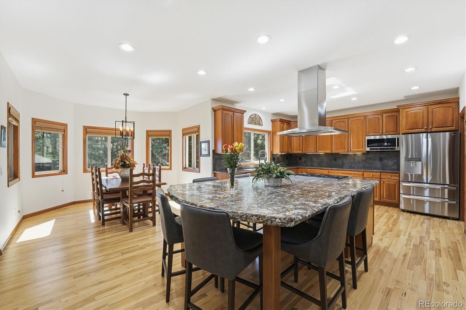4680 Mohawk Drive