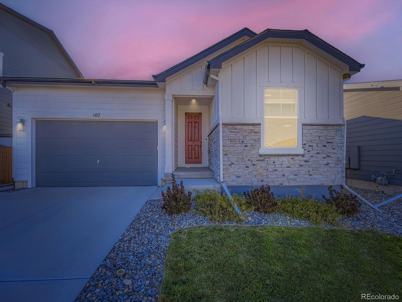 107 S Edge Cliff St, Castle Rock, CO, 80104