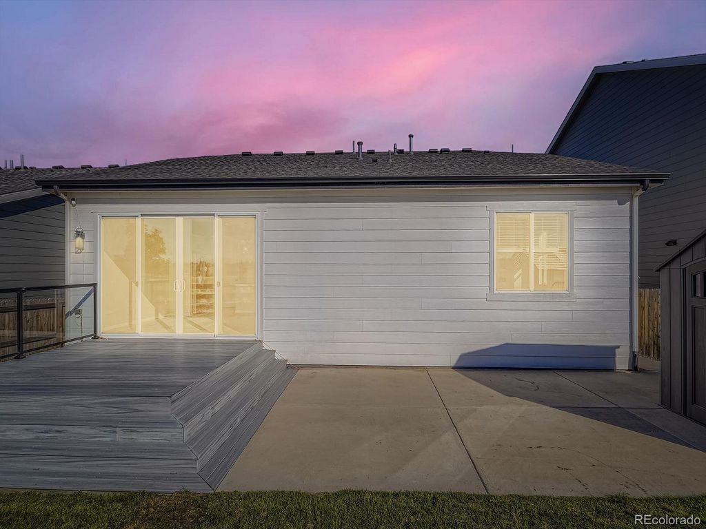 Photo of 107 S Edge Cliff Street, Castle Rock, CO 80104 (MLS # 1630899)
