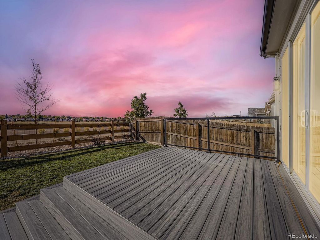 Photo of 107 S Edge Cliff Street, Castle Rock, CO 80104 (MLS # 1630899)
