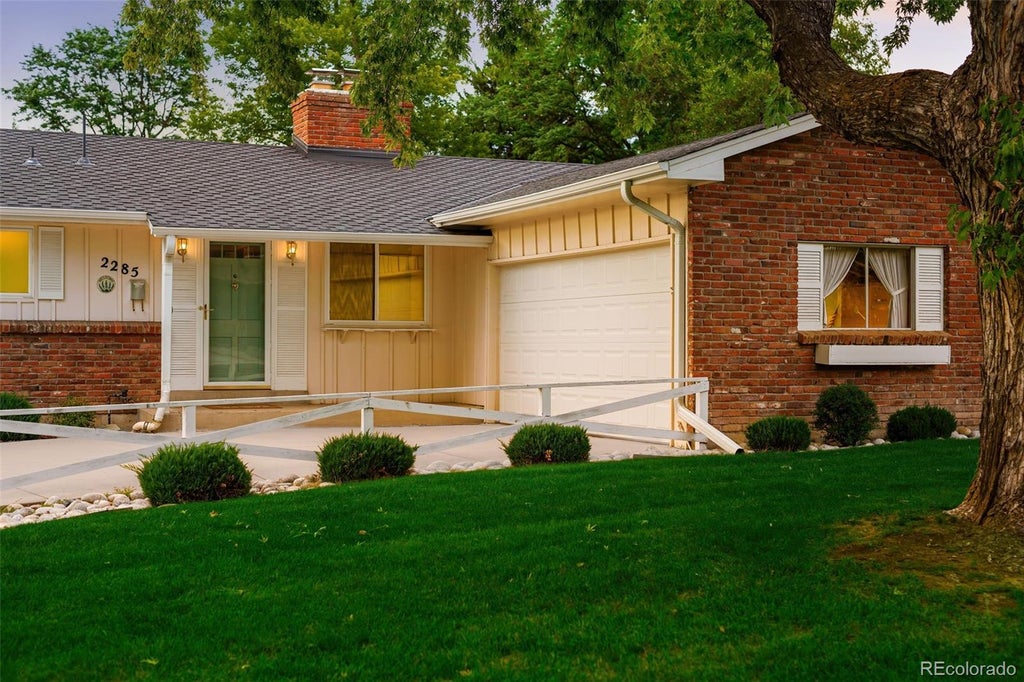 Photo of 2285 W Davies Avenue, Littleton, CO 80120 (MLS # 7306662)