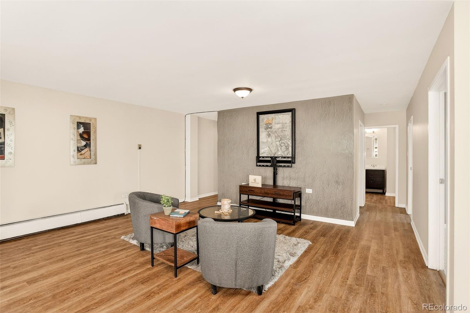 1111 N Ash Street 110