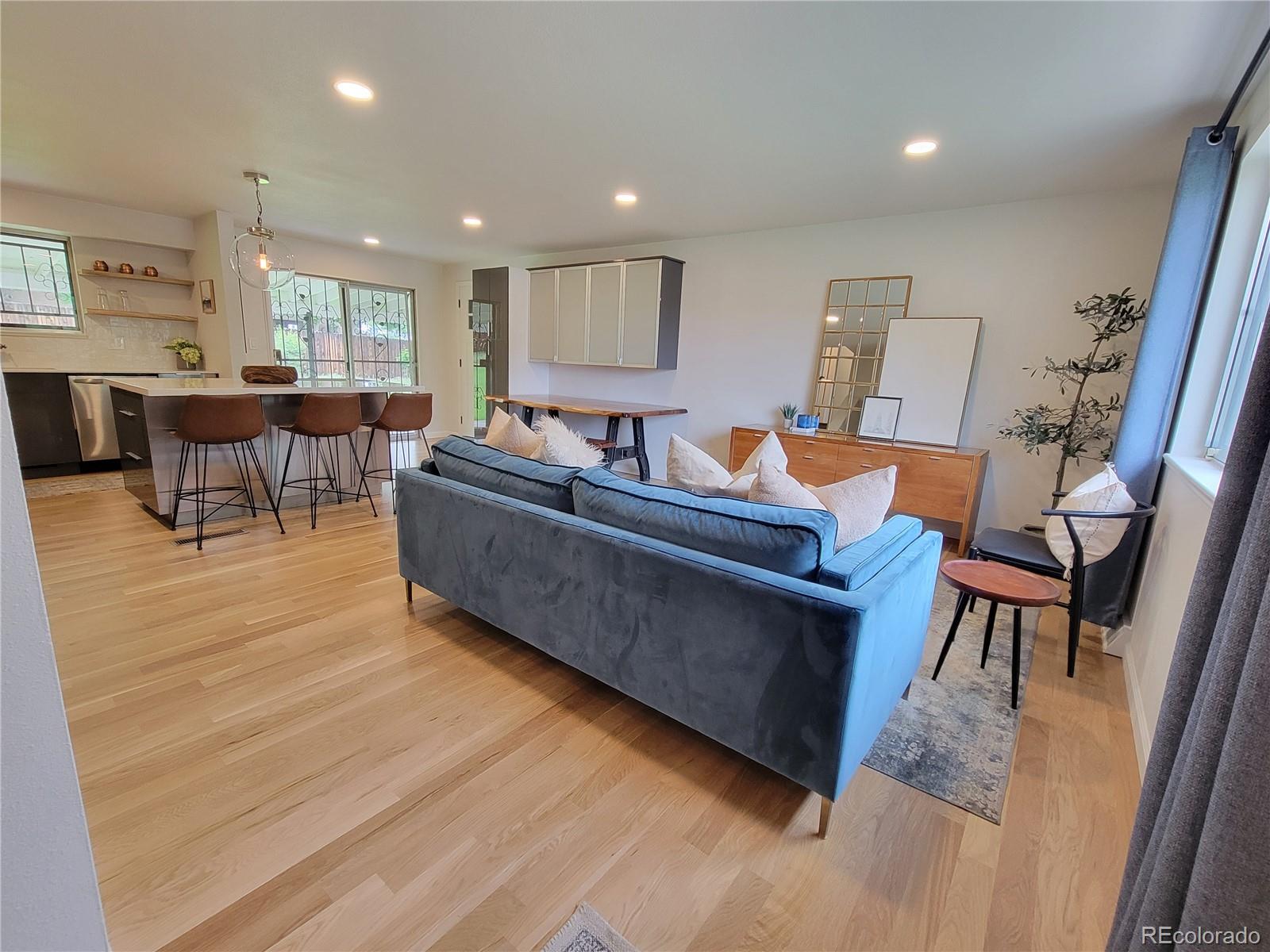 315 E 112th Drive