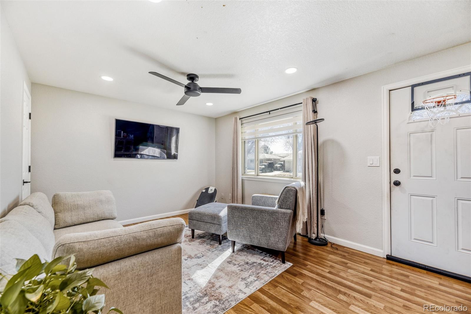 922 S Ironton Street