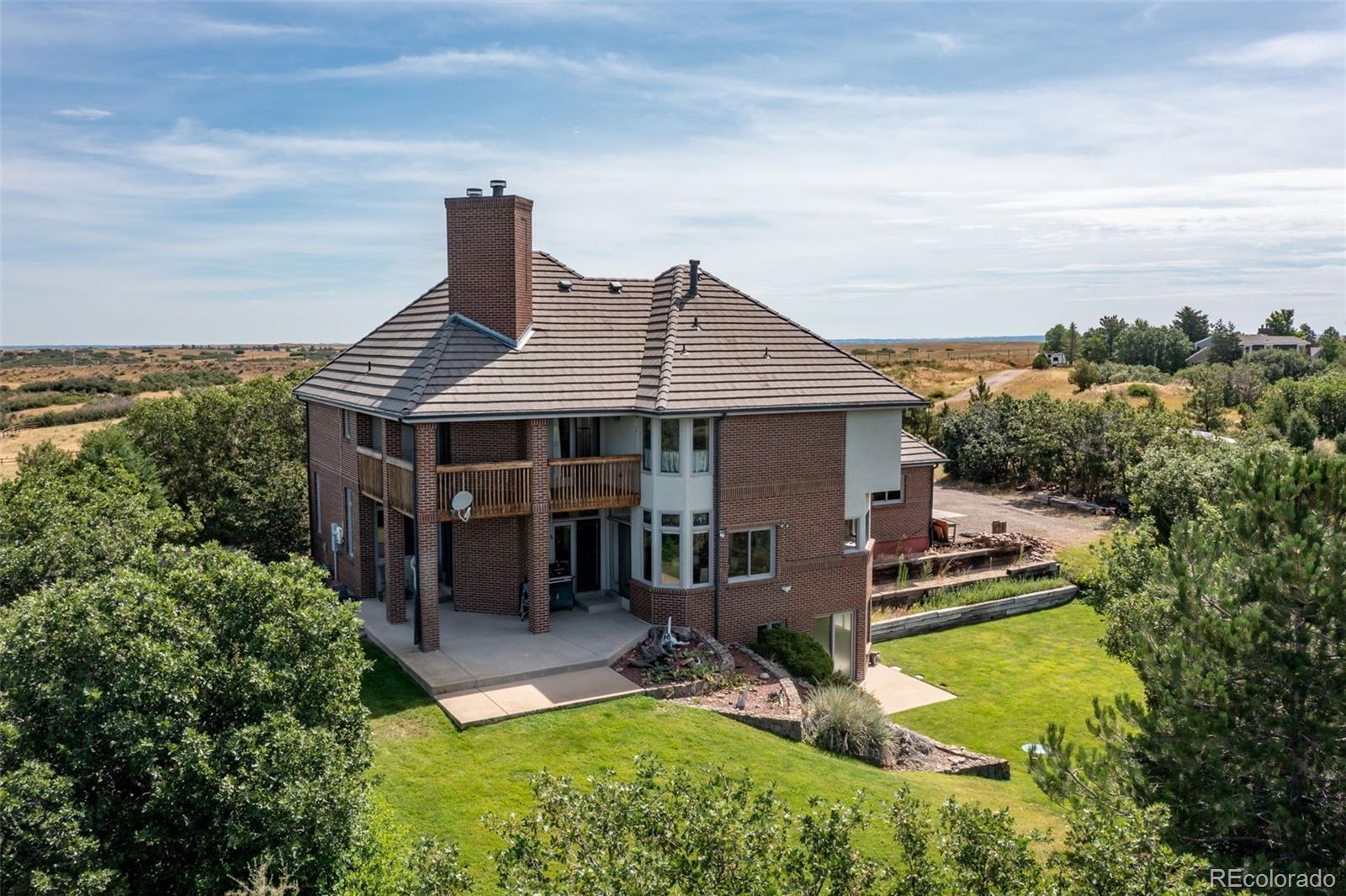 8437 Oak Court