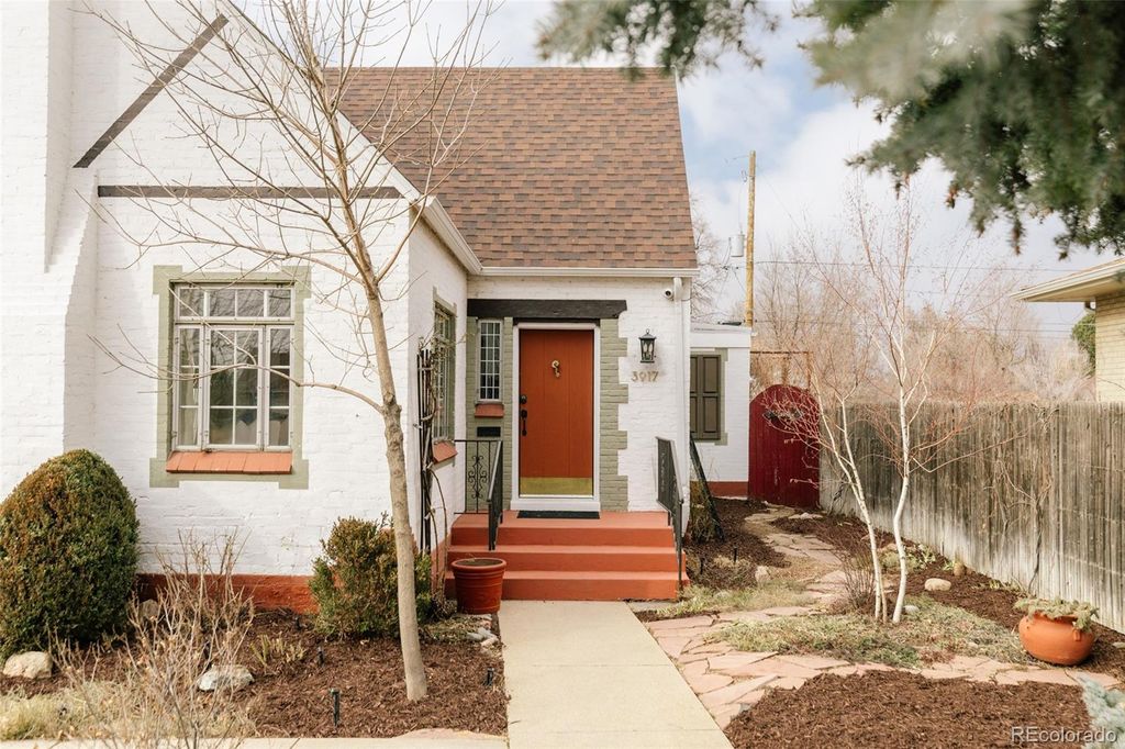 Photo of 3917 Haddon Road, Denver, CO 80205 (MLS # 1998902)