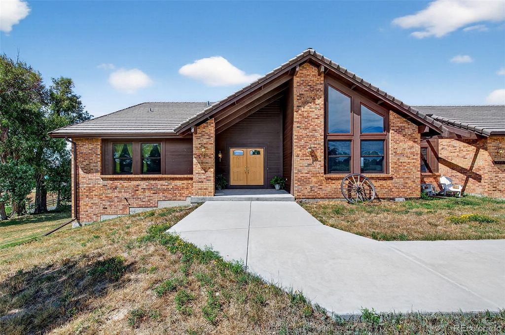 Photo of 4715 Bayou Hills Road, Parker, CO 80134 (MLS # 9049384)