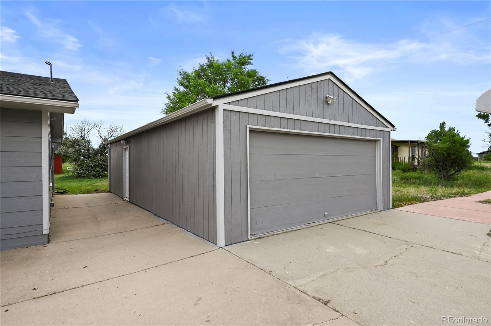 5520 Coyote Lane