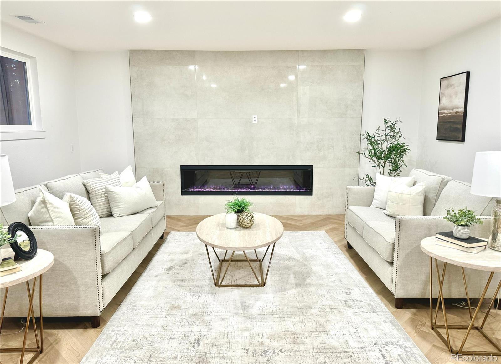 8600 E Bellewood Place