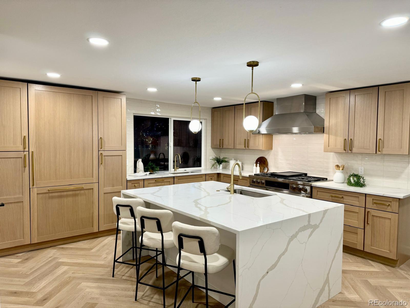 8600 E Bellewood Place