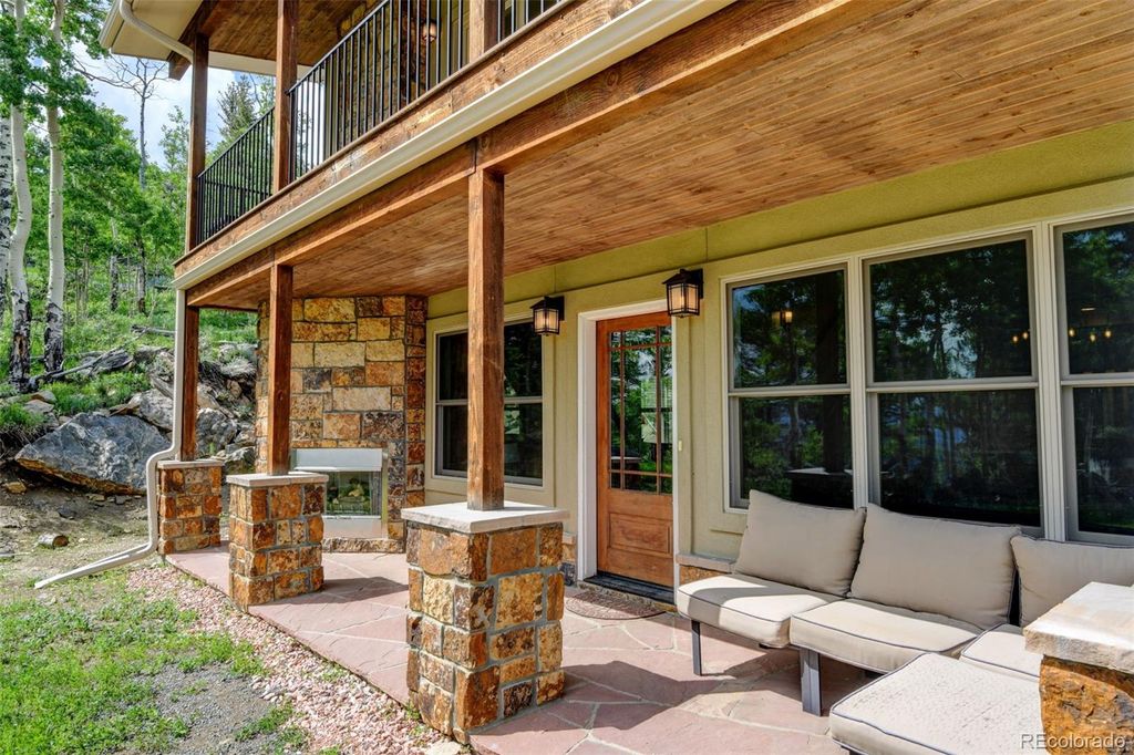 Photo of 1555 Three Peaks Road, Golden, CO 80403 (MLS # 8936302)