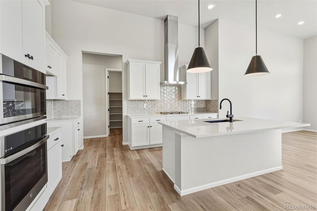 Photo of 15276 Pontiac Street, Thornton, CO 80602 (MLS # 8198199)