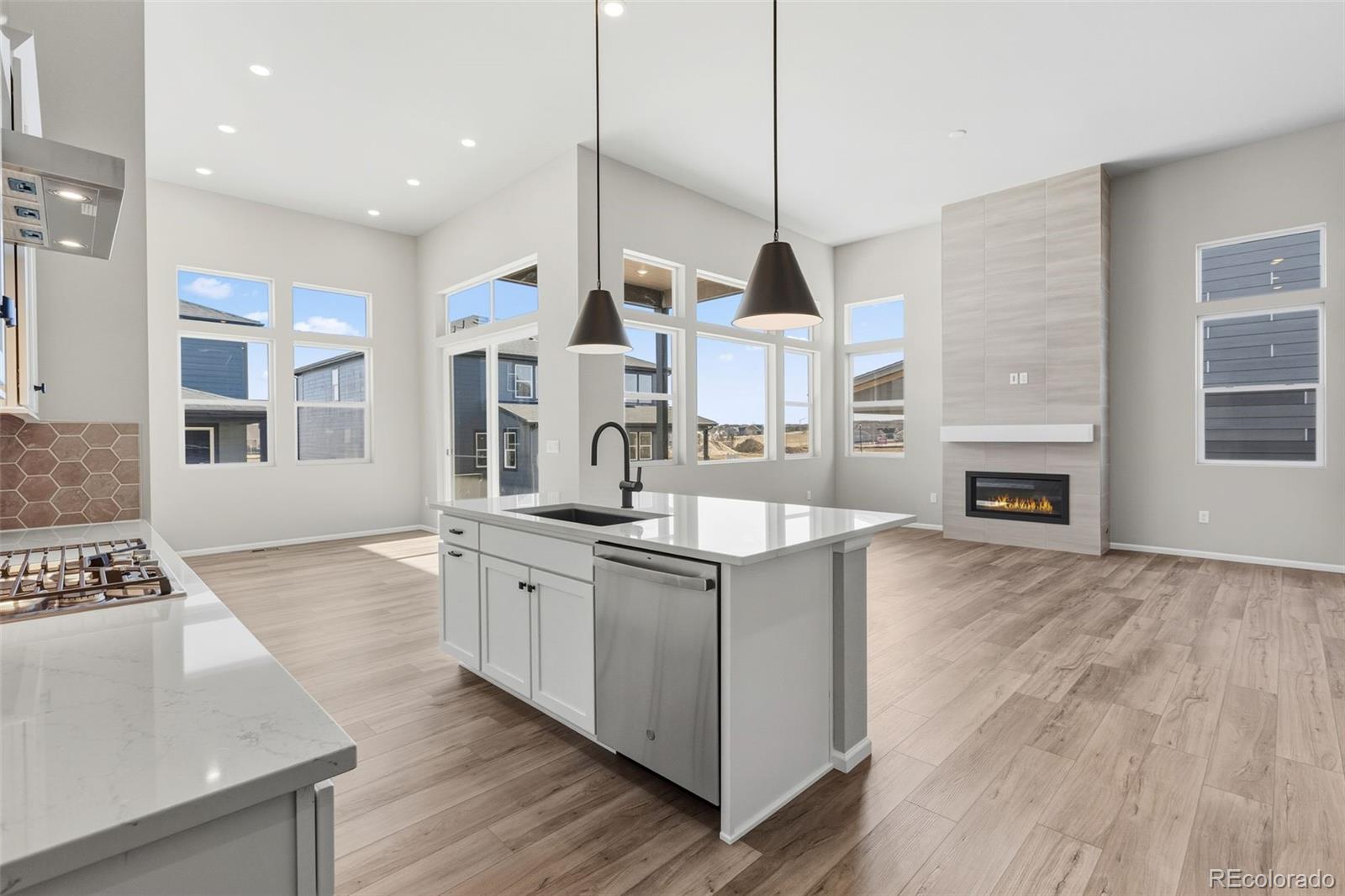 15276 Pontiac Street