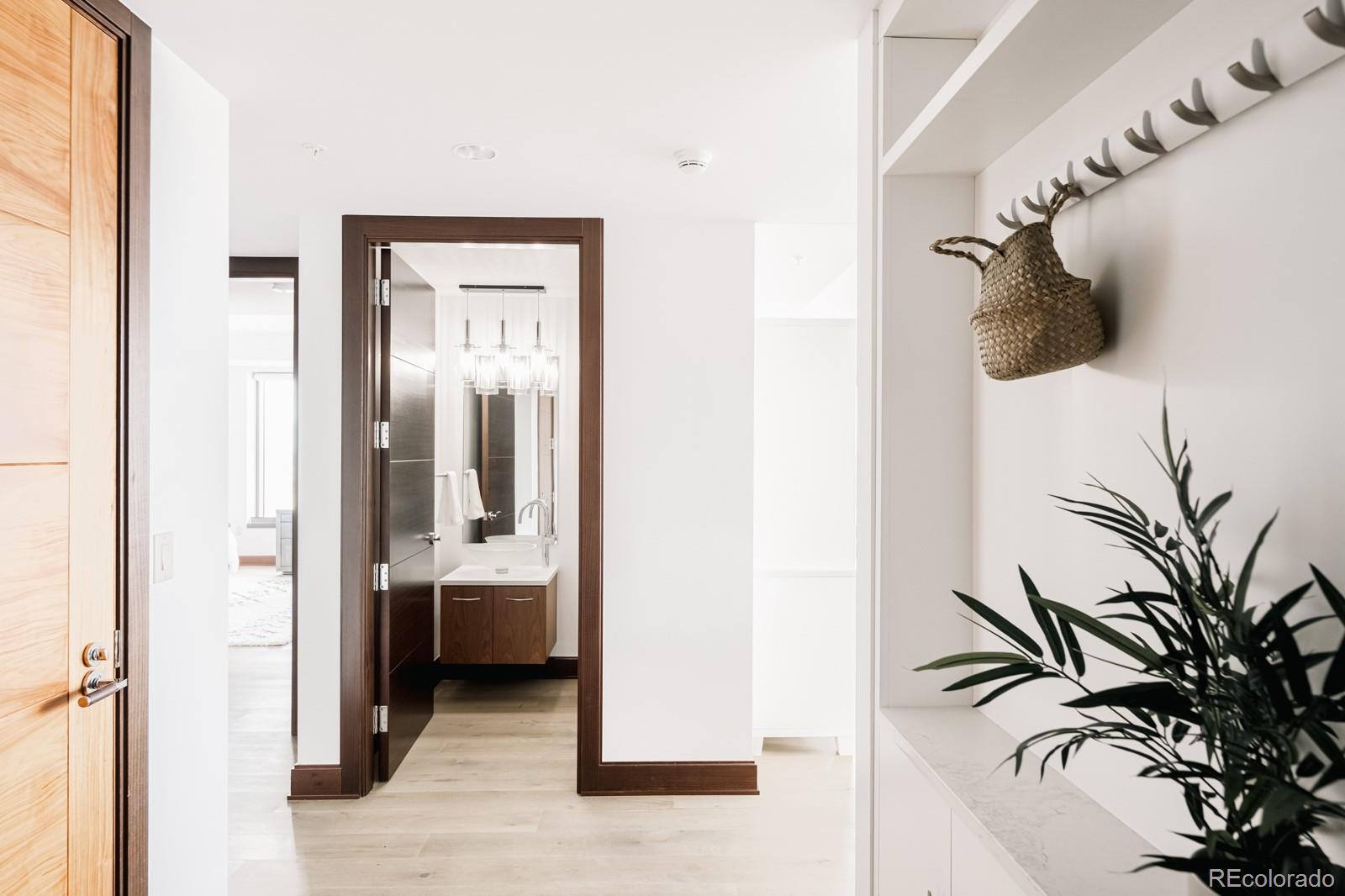 1133 14th Street 2710