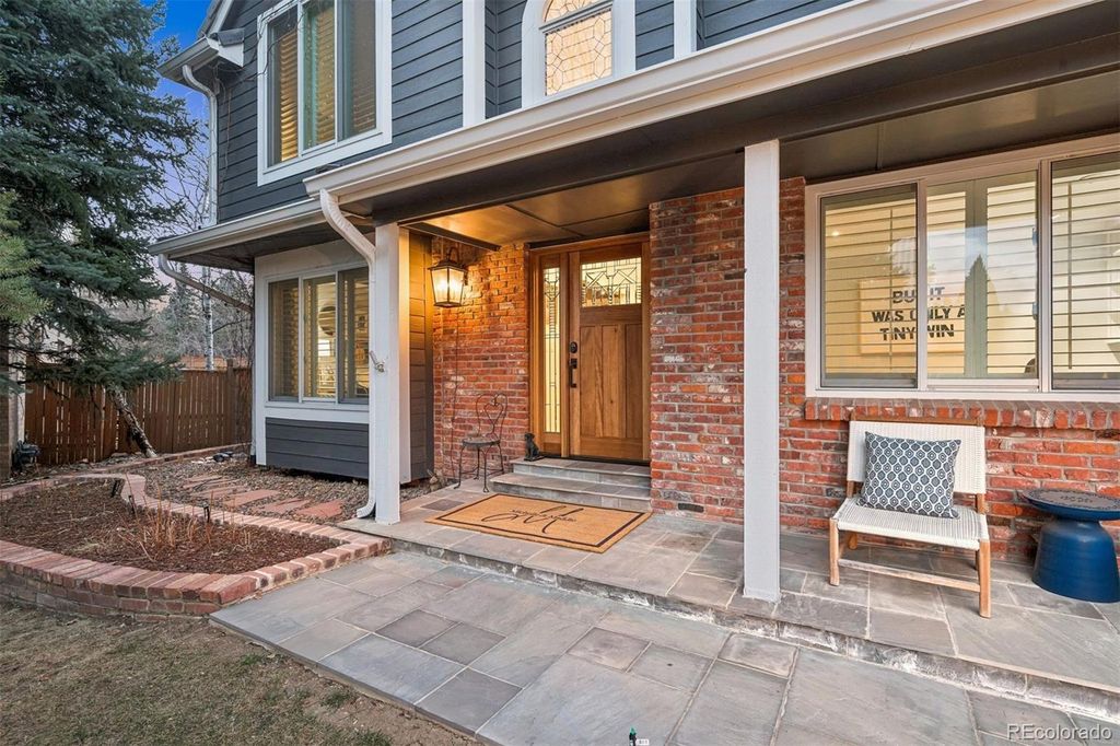 Photo of 5289 S Geneva Way, Englewood, CO 80111 (MLS # 5048367)