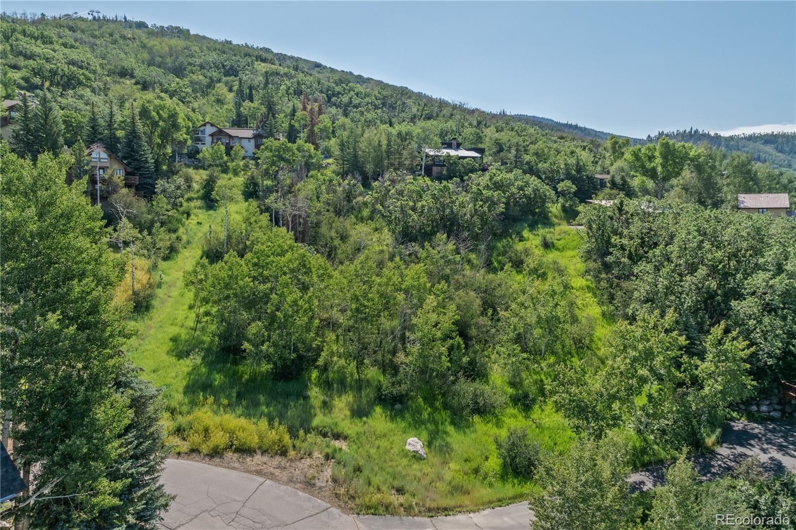 2725 Ski Trail Lane