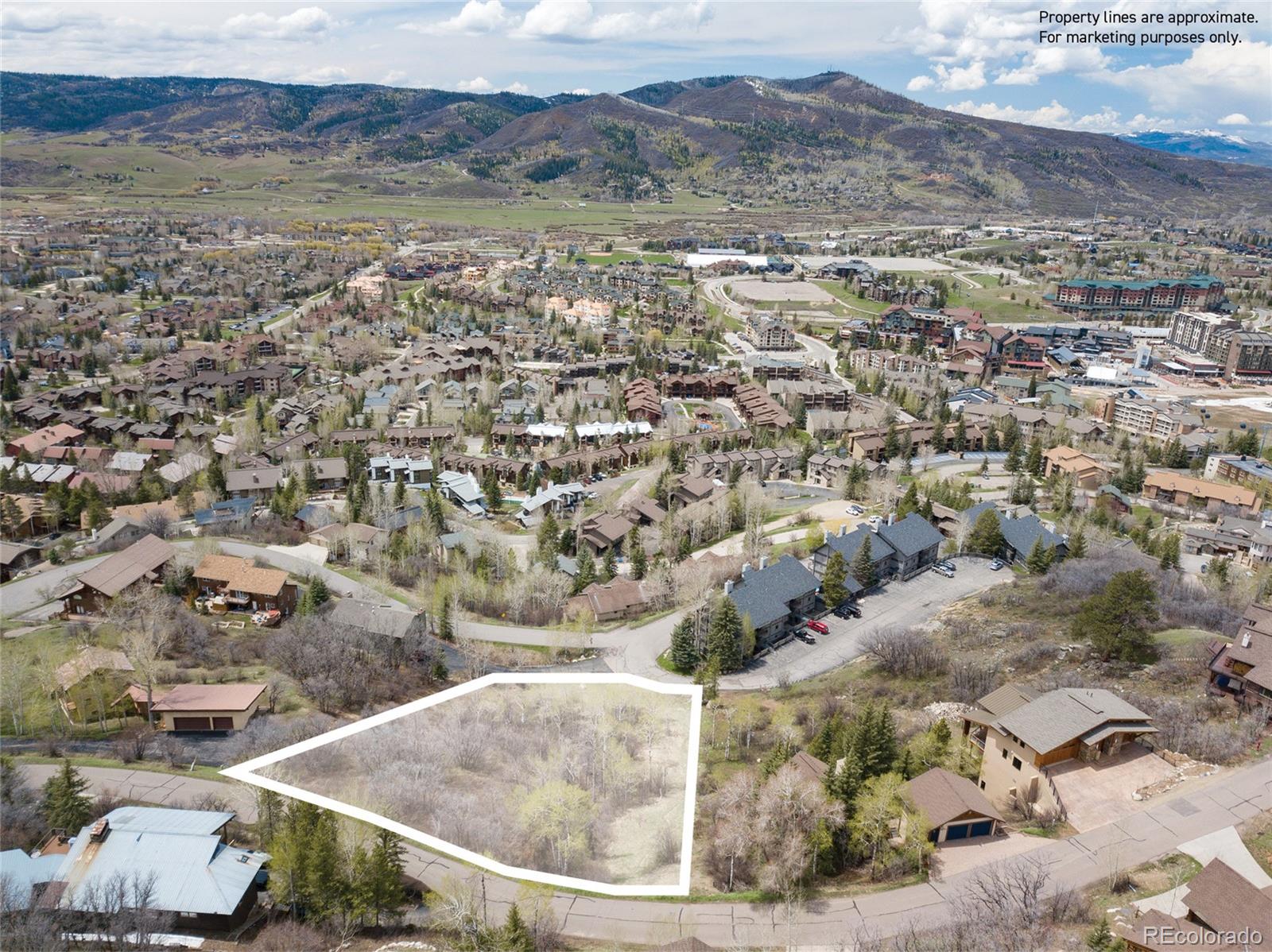 2725 Ski Trail Lane