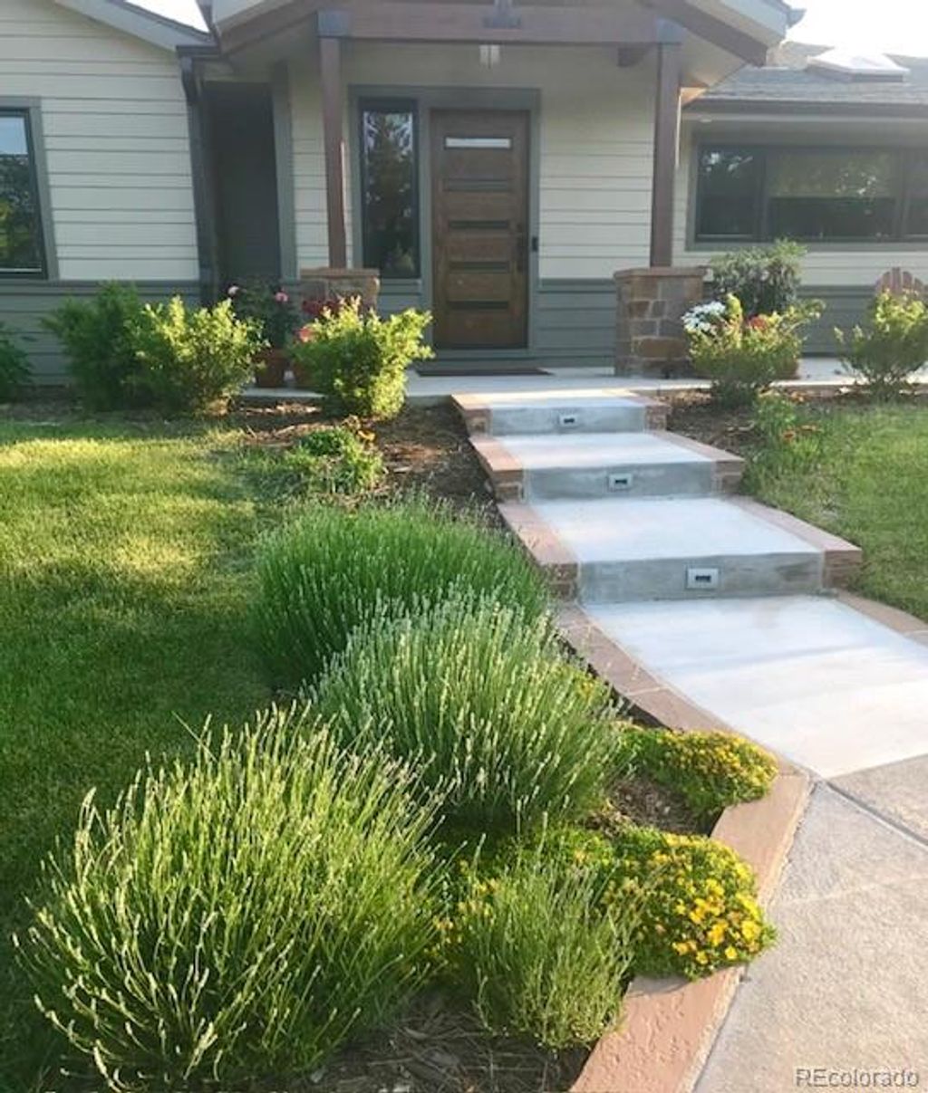 Photo of 5041 Juniper Street, Littleton, CO 80123 (MLS # 3748505)