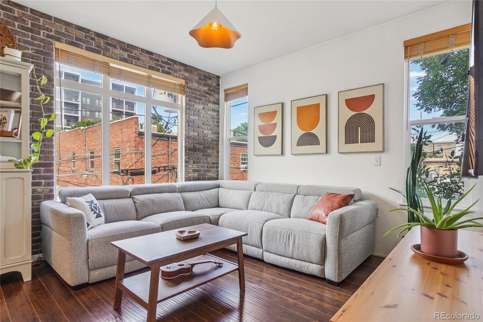 1655 N Humboldt Street 206