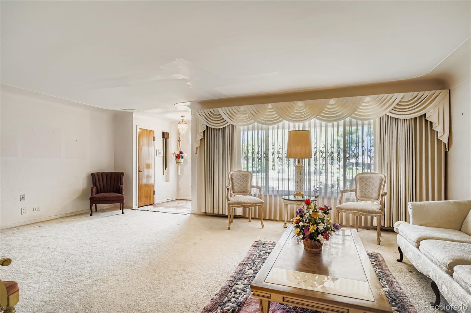 3045 N Monaco Parkway