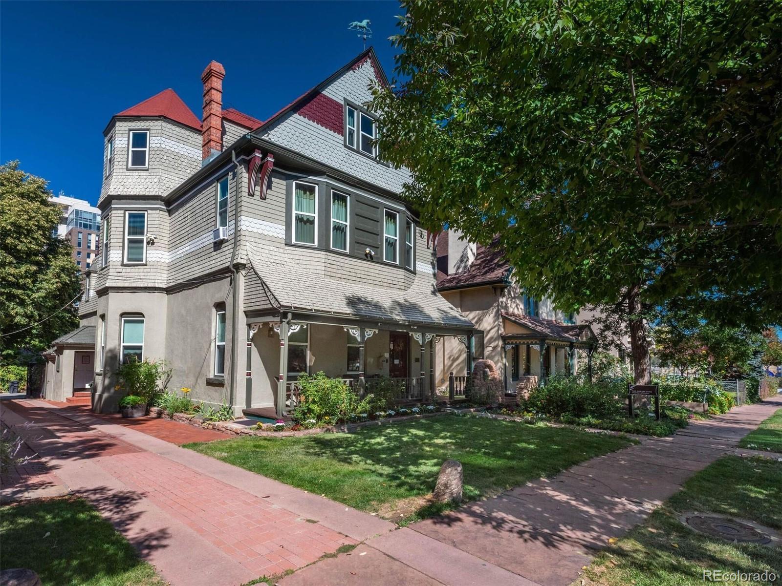 2147 Tremont Place