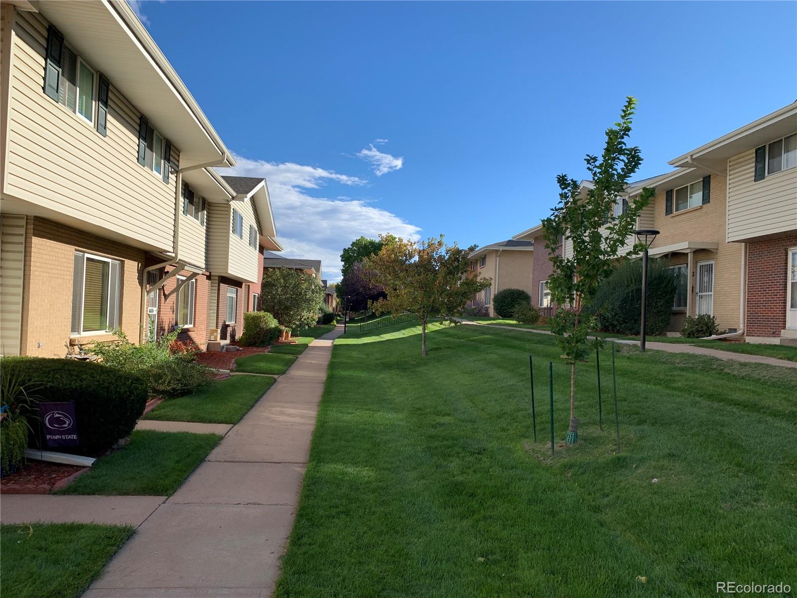 9252 E Mansfield Avenue