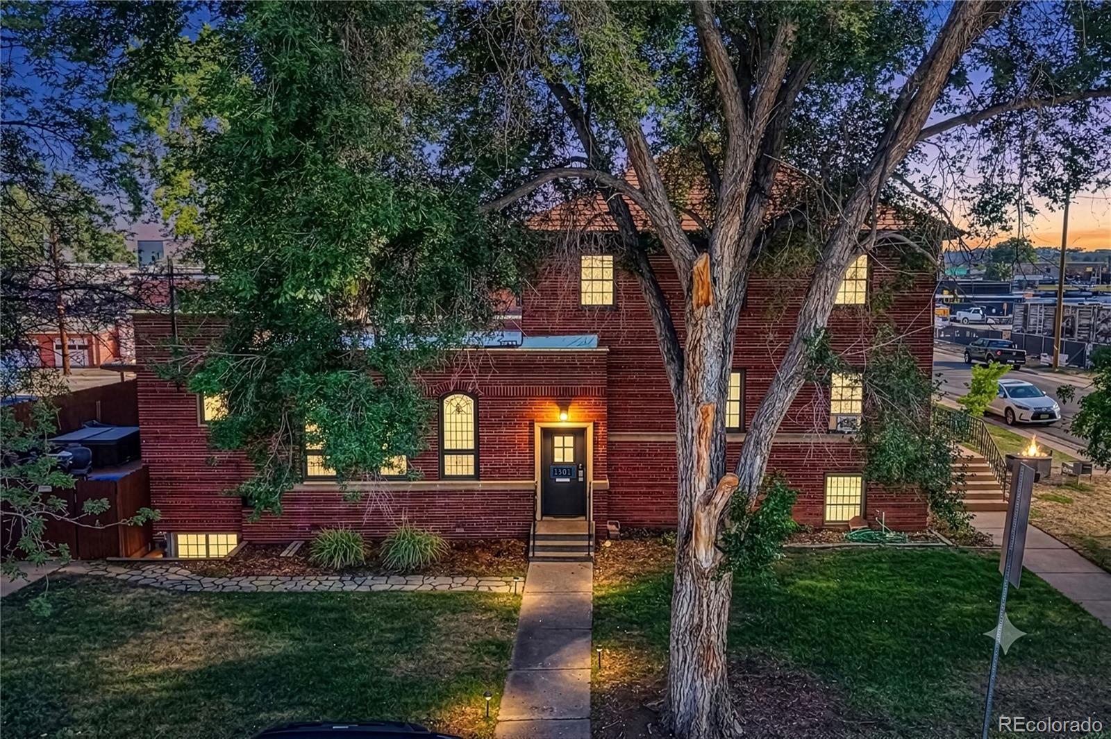 375 S Navajo Street 3