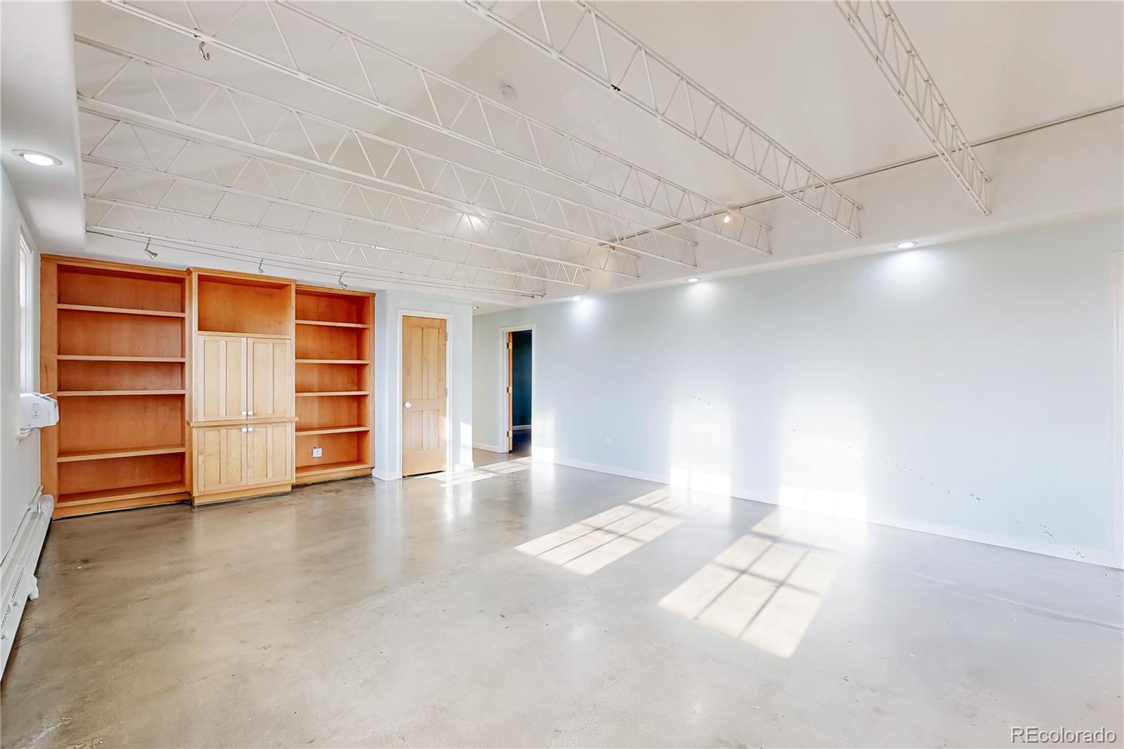 375 S Navajo Street 3
