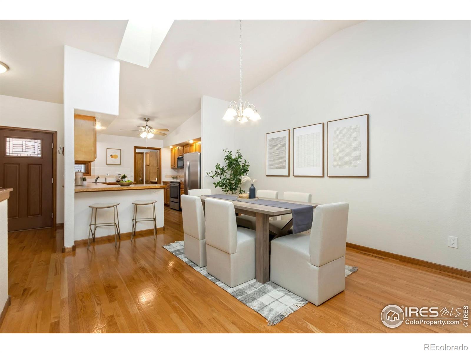 1531 W Swallow Road 28