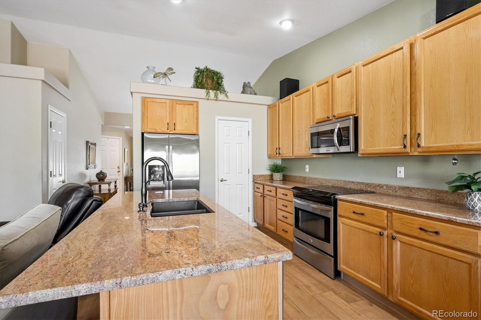 2169 Fox Fire Street, Highlands Ranch, CO, 80129 1 2169 Fox Fire Street